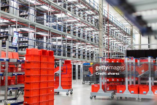 stackable plastic crates